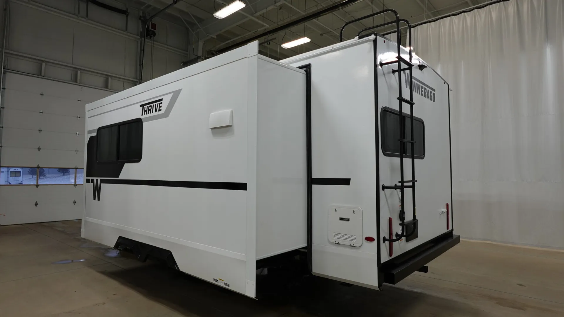 2026 Winnebago Thrive 22MLS - Photo 4