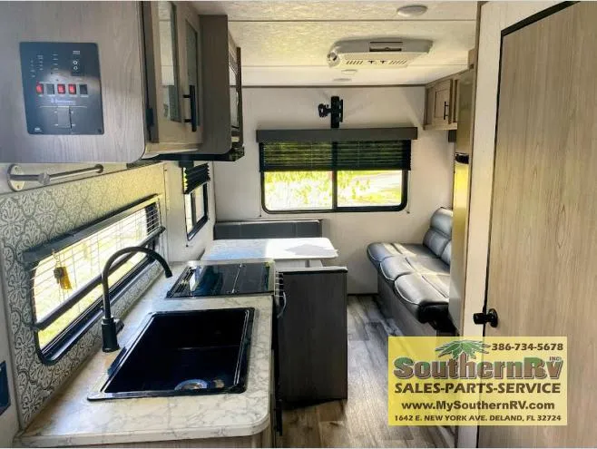 2022 Dutchmen Coleman Lantern LT 202RD - Photo 4