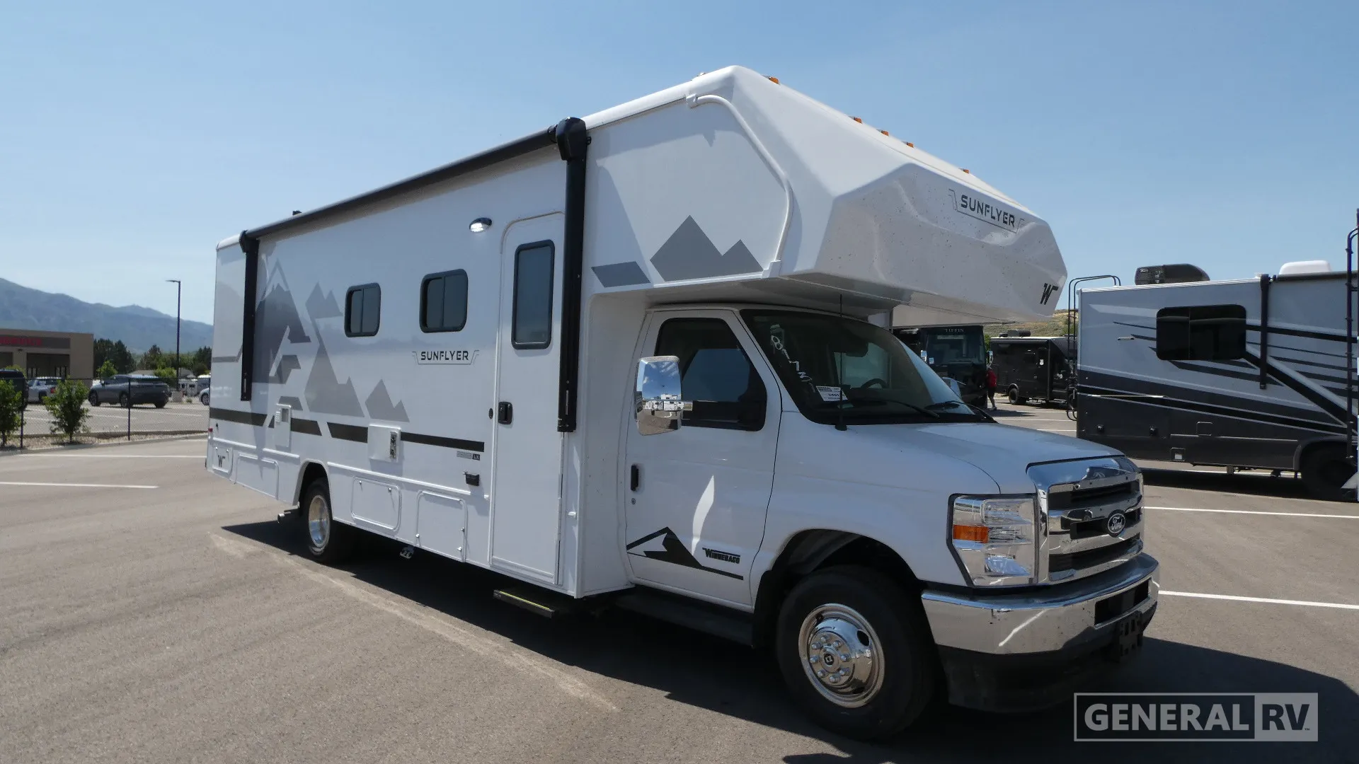 2027 Winnebago Sunflyer 28MB - Photo 2
