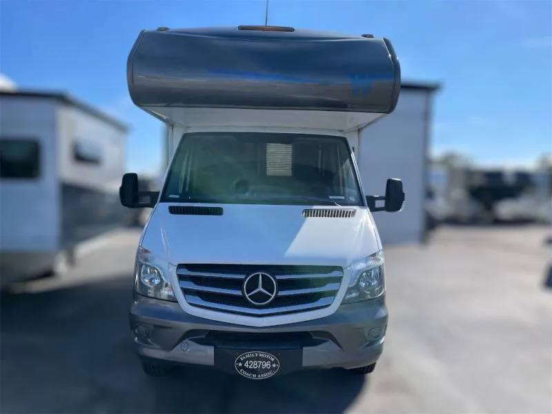 2020 Winnebago Vita 24P - Photo 3