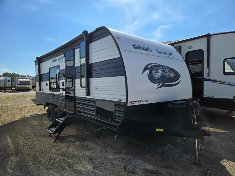 2024 Forest River Cherokee Grey Wolf 22CE - Photo 2