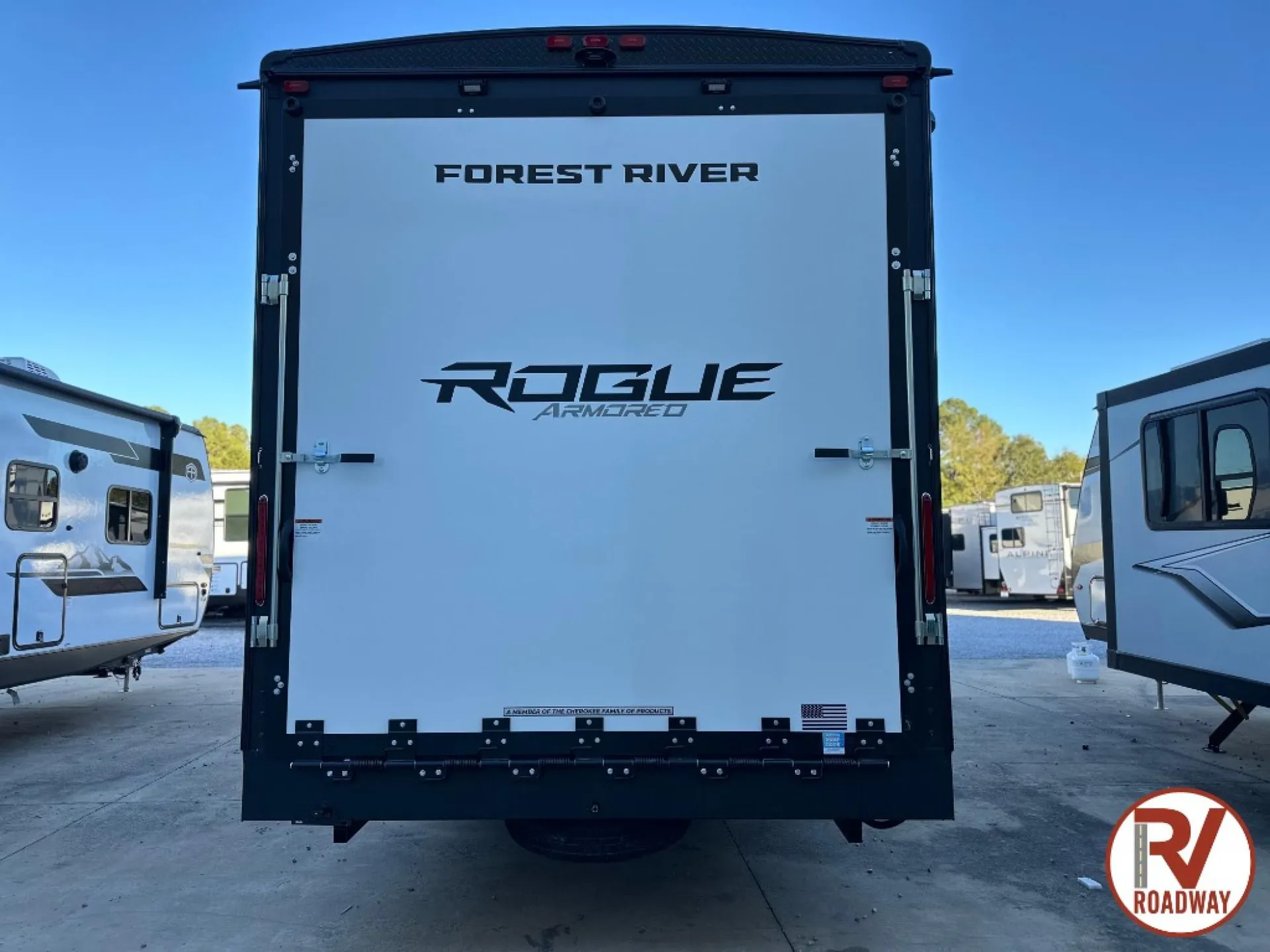 2026 Forest River Vengeance Rogue Armored 25L141 - Photo 4