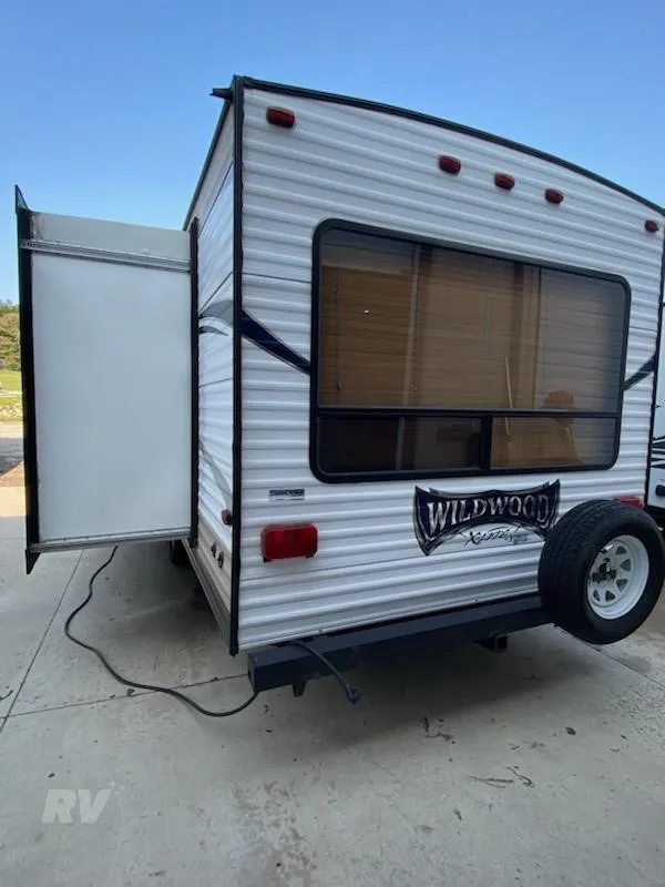 2016 FOREST RIVER ROCKWOOD MINI LITE 1905, Photos photo 8