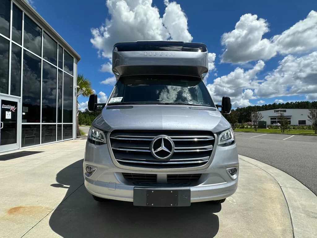 2020 Tiffin Wayfarer 25 RW, Photos photo 9