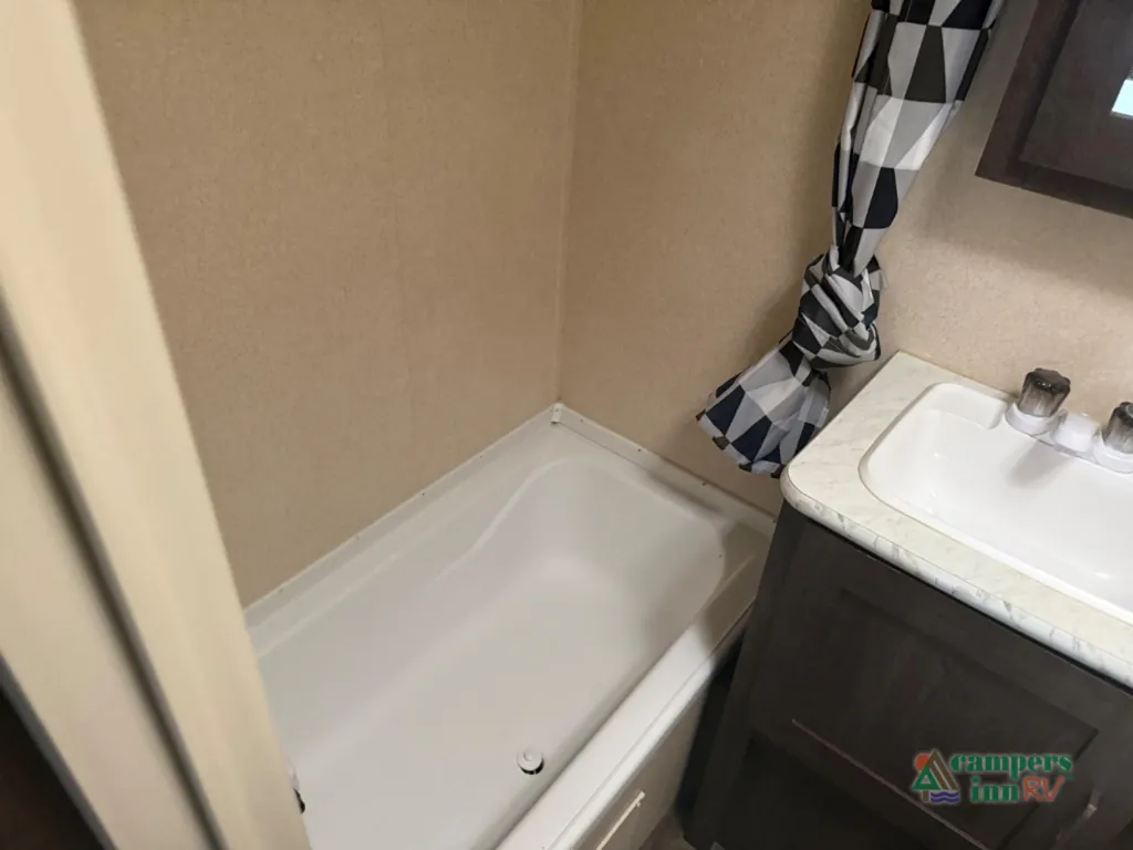 2018 Forest River Wildwood X-Lite 201BHXL, Photos photo 38