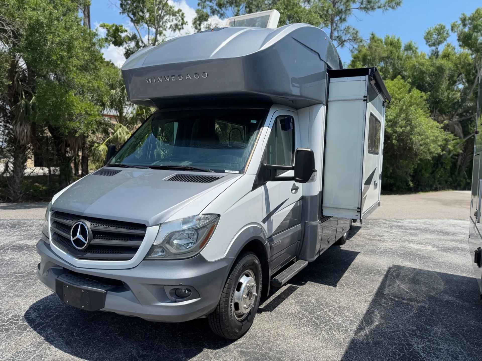 2018 WINNEBAGO VIEW M-24G SPRINTER - Photo 2