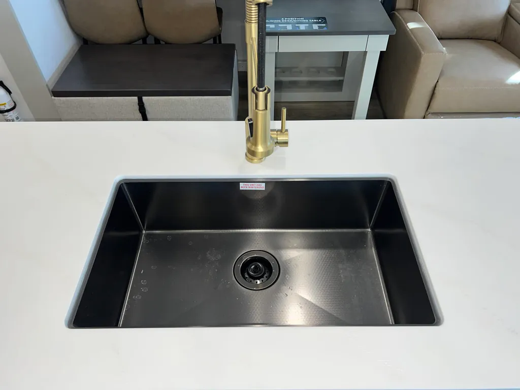 2026 Brinkley Model Z 3600, Photos photo 14