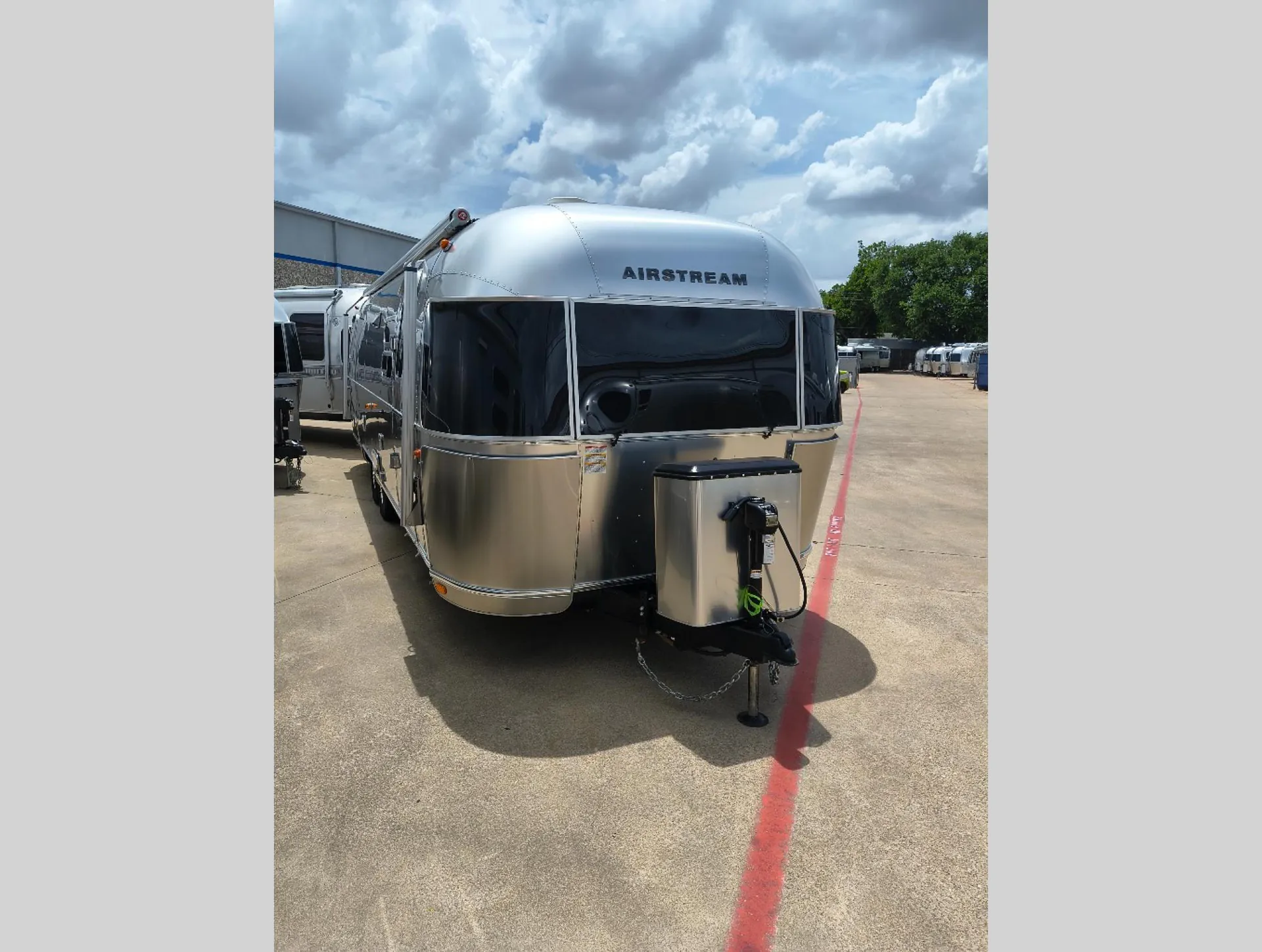 2021 Airstream Globetrotter 30RB - Photo 2