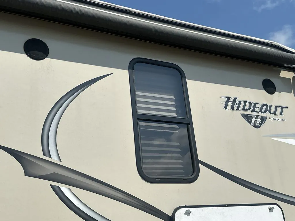 2016 Keystone Hideout 299RLDS - Photo 4