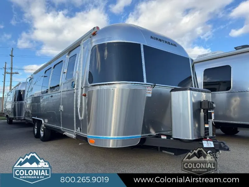 2026 Airstream Flying Cloud 28RB - Photo 2