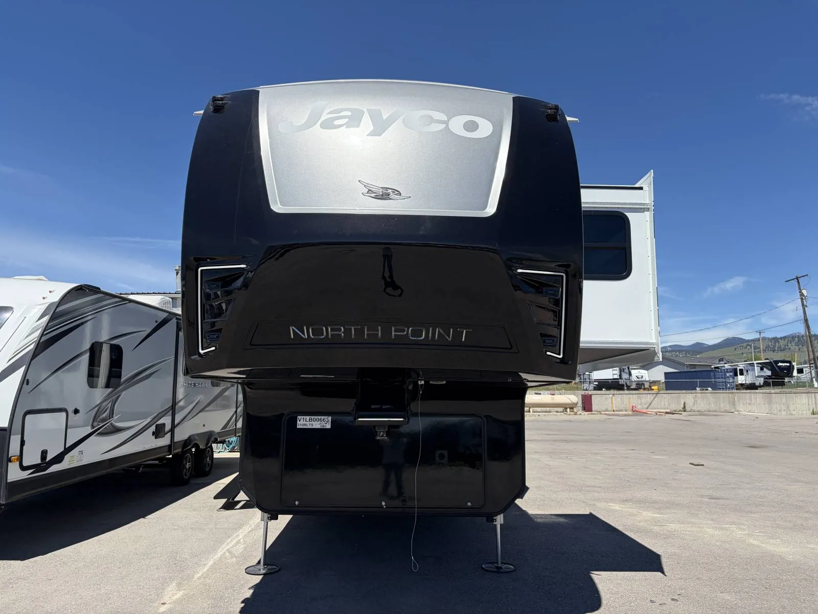 2027 Jayco North Point 310RLTS - Photo 4