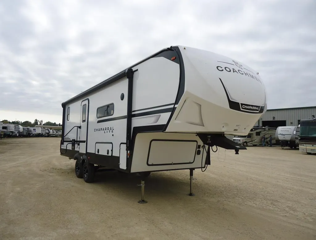 2026 FOREST RIVER Chaparral Lite 218SE - Photo 2