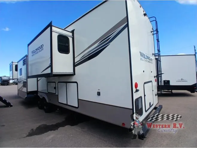 2023 Forest River Wildwood Heritage Glen Elite Series 36FL - Photo 4