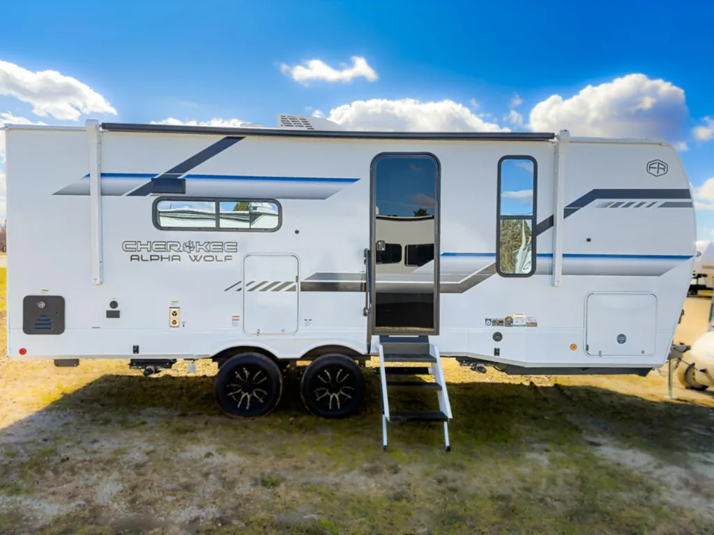 2026 Forest River Cherokee Alpha Wolf 21RB, Photos photo 12