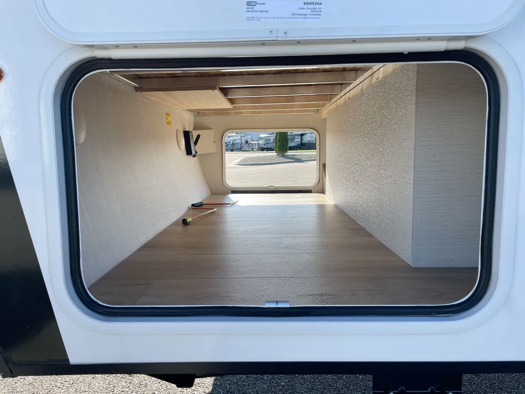 2027 Winnebago Micro Minnie 2108DS, Photos photo 25
