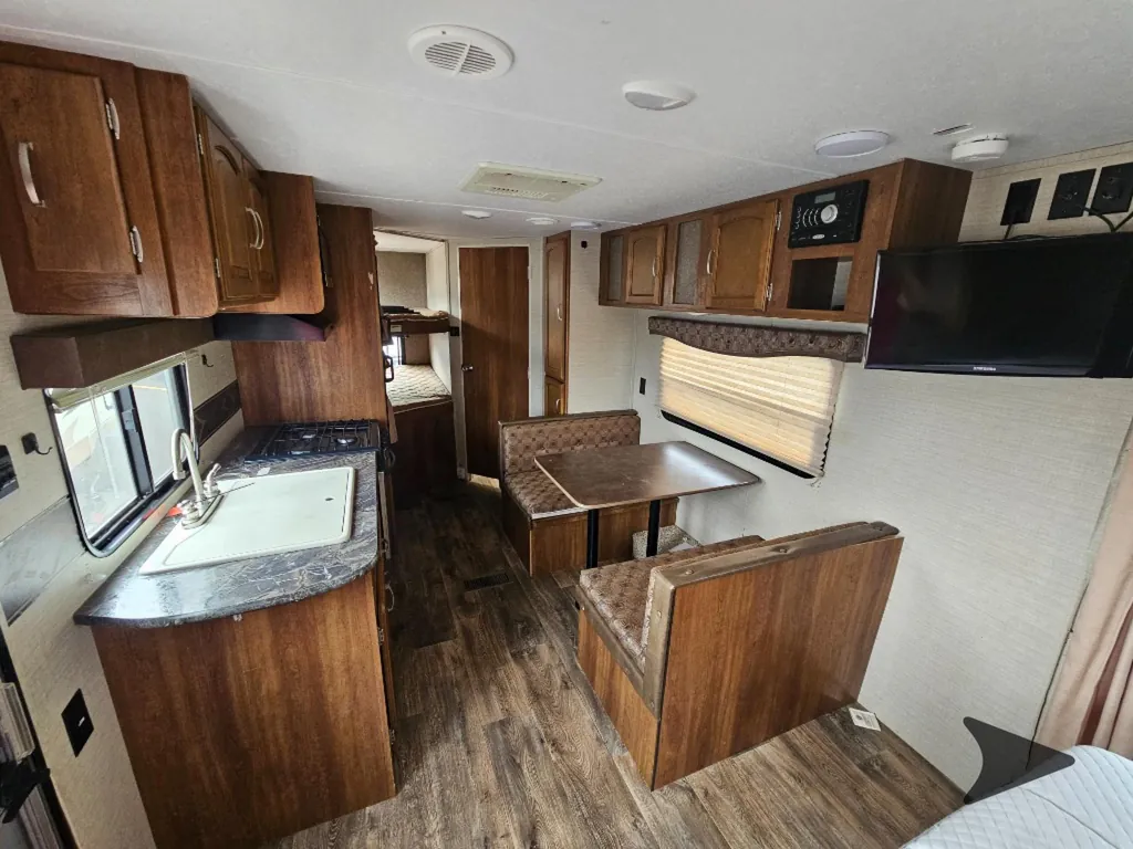 2017 Keystone Springdale 220BHWE, Photos photo 10