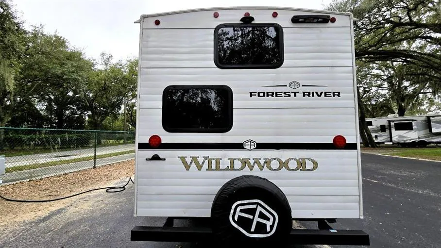 2026 Forest River Wildwood 300ICE - Photo 4