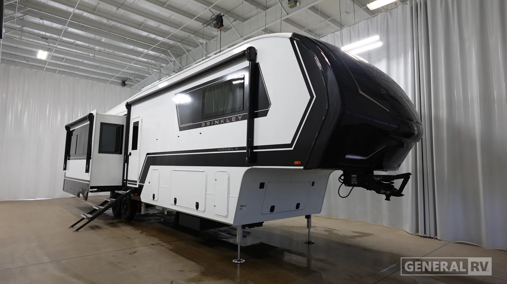2027 Brinkley Model Z 3600 - Photo 2