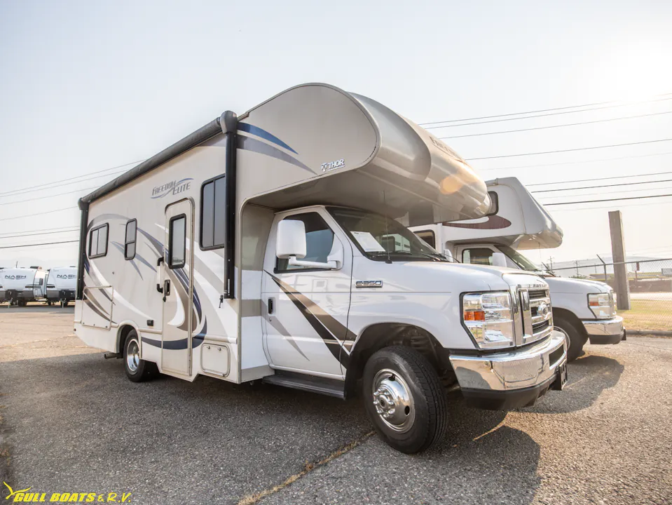 2018 Thor Motor Coach Freedom Elite 23H - Photo 2
