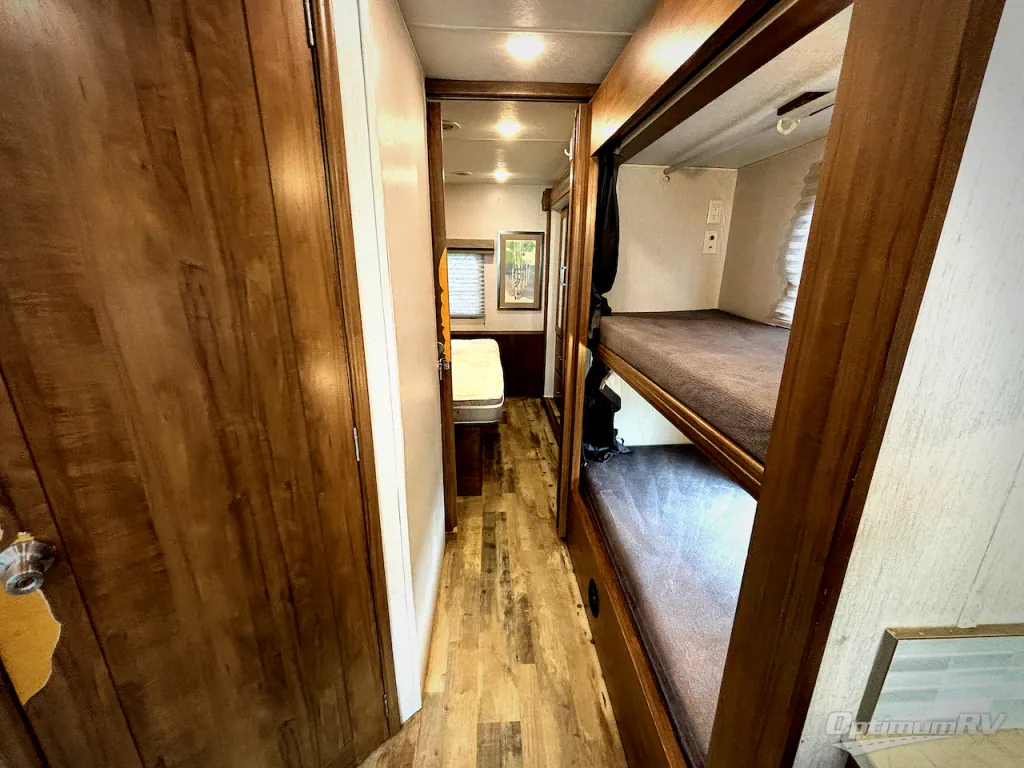 2020 Coachmen Pursuit 31BH, Photos photo 17