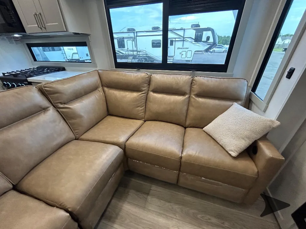 2025 Brinkley Model G 3250, Photos photo 33