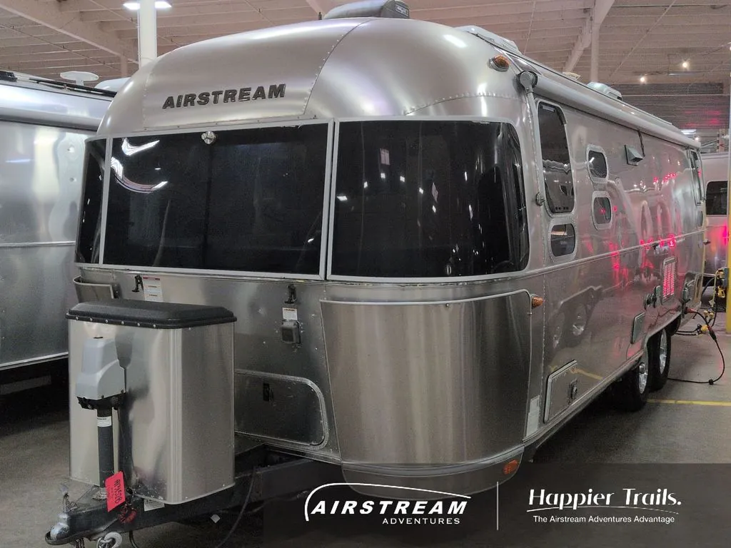 2010 Airstream Flying Cloud 25FB - Photo 4