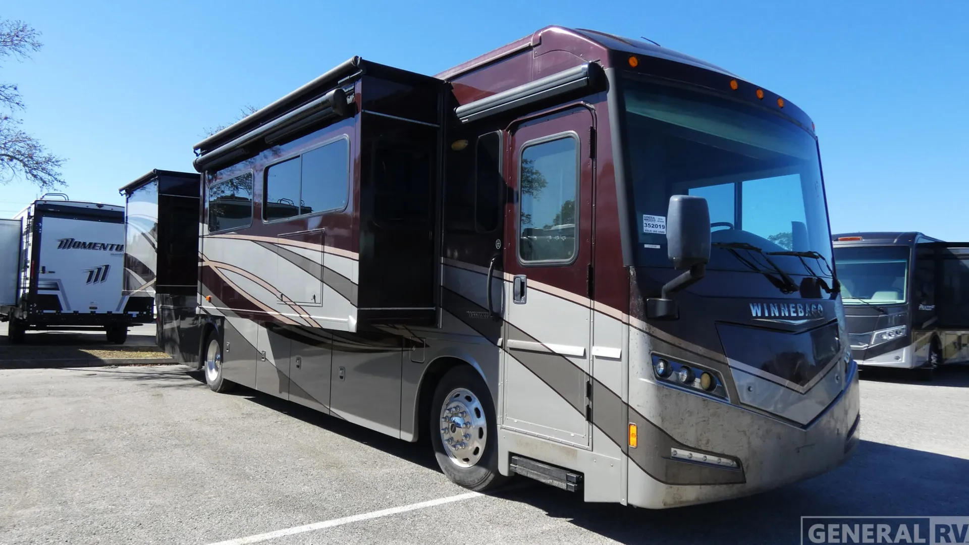 2016 Winnebago Solei 36G - Photo 2