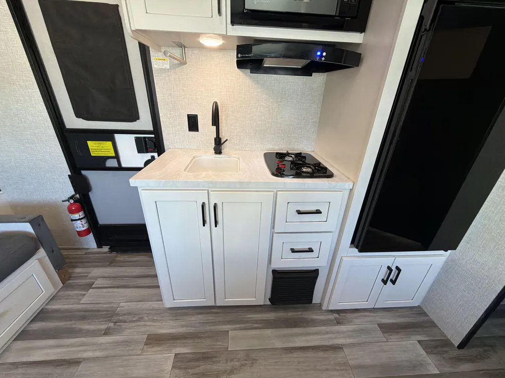 2025 Jayco Jay Flight SLX 197MBW, Photos photo 12