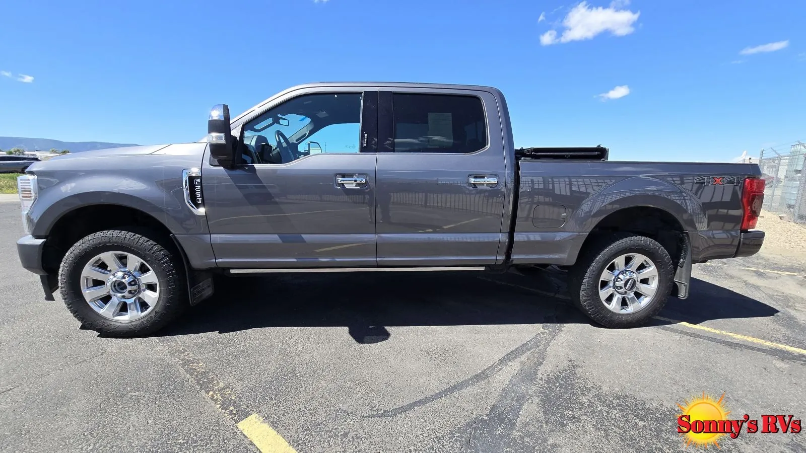 2021 Ford Superduty F-250 4x4 Platnum - Photo 3