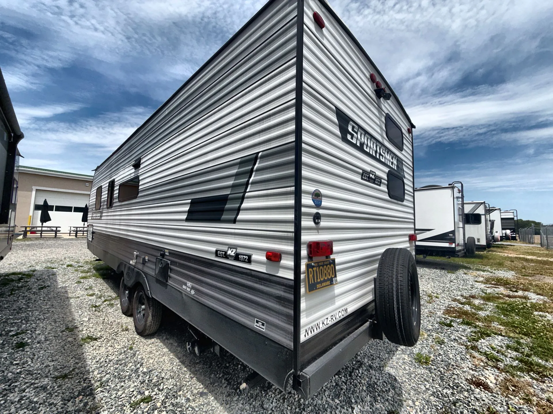 2023 K-Z Rv Sportsmen Se 260BHSE — living area main