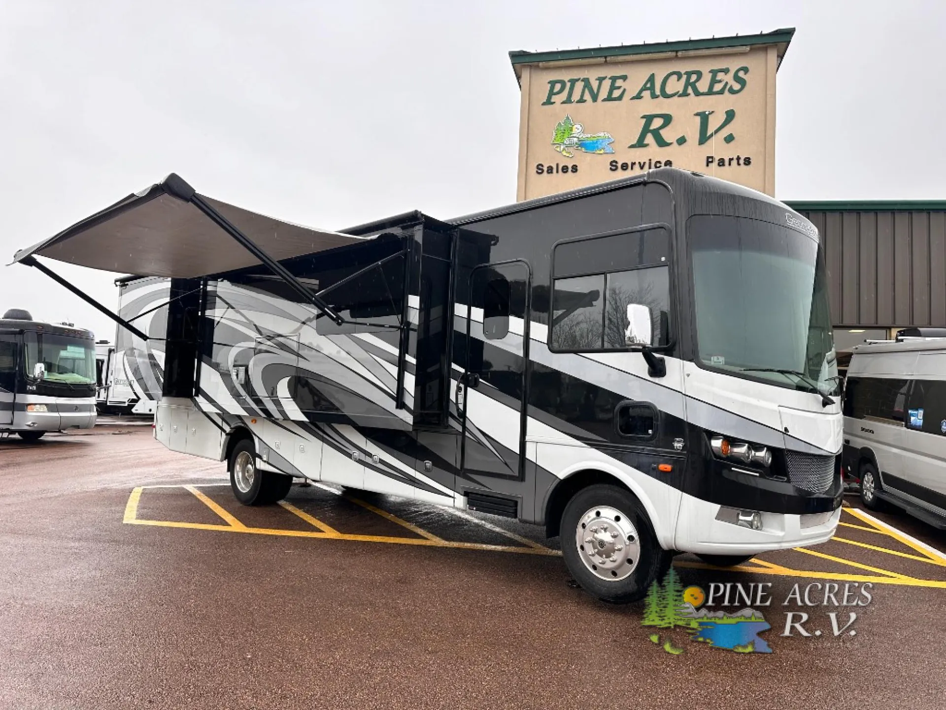 2018 Forest River Georgetown 7 Series GT7 34P7 - Photo 2
