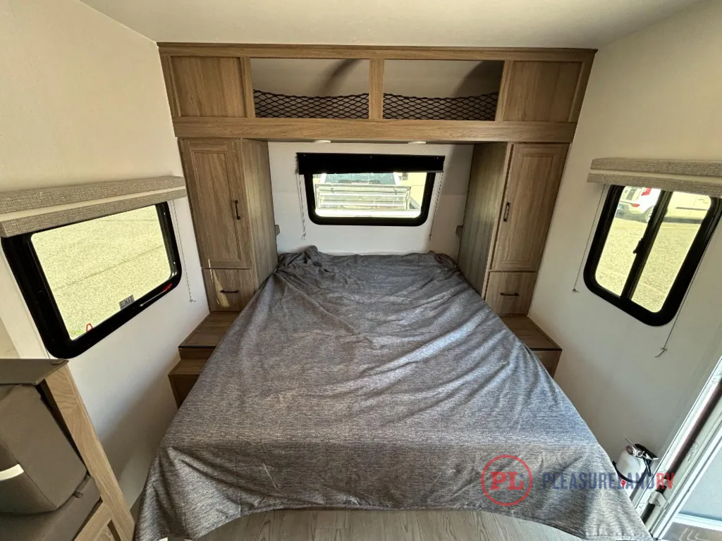2026 Coachmen Freedom Express Select 21SE, Photos photo 10