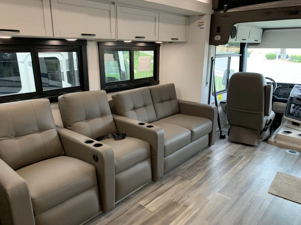 2026 Entegra Coach Vision XL 36C, Photos photo 10