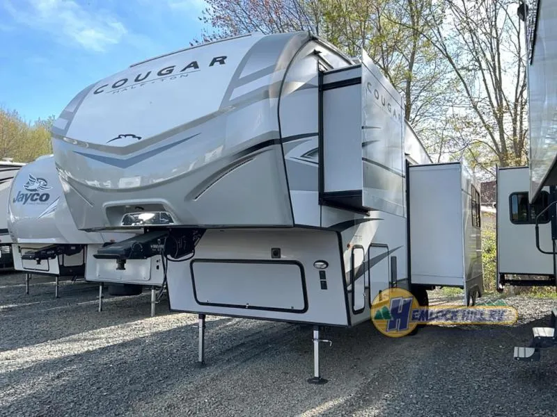 2023 Keystone Cougar Half-Ton 24RDS - Photo 4