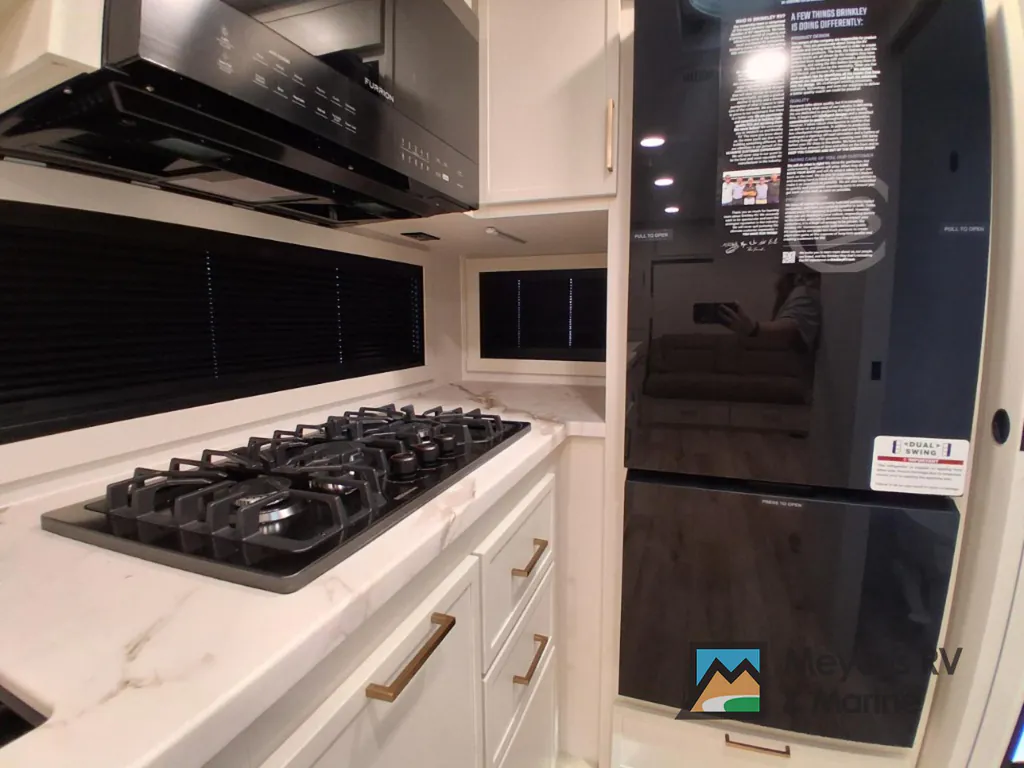 2026 Brinkley Model Ix 20X, Photos photo 10