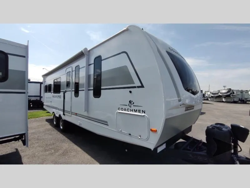 2025 Coachmen Freedom Express Ultra Lite 274RKS - Photo 2
