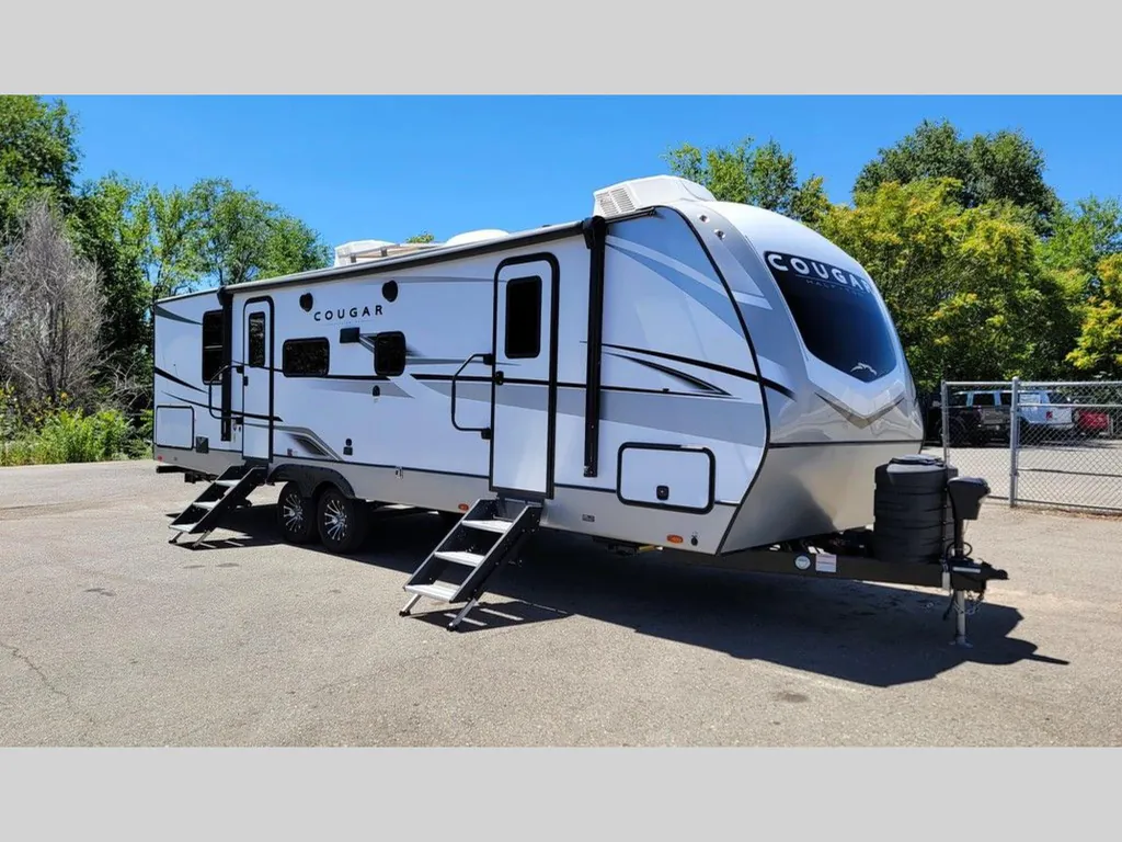 2024 Keystone RV Cougar Half-Ton 30BHS, Photos photo 4