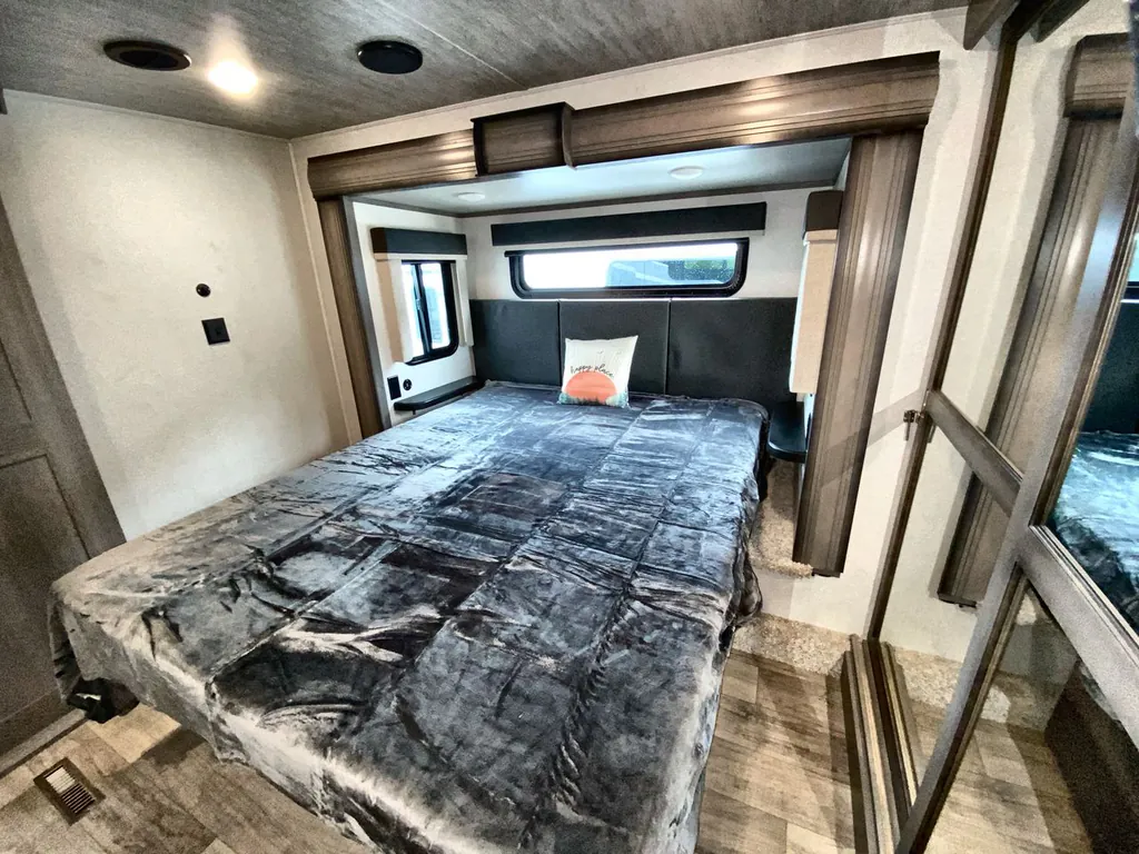 2021 Keystone Montana 3231CK, Photos photo 12