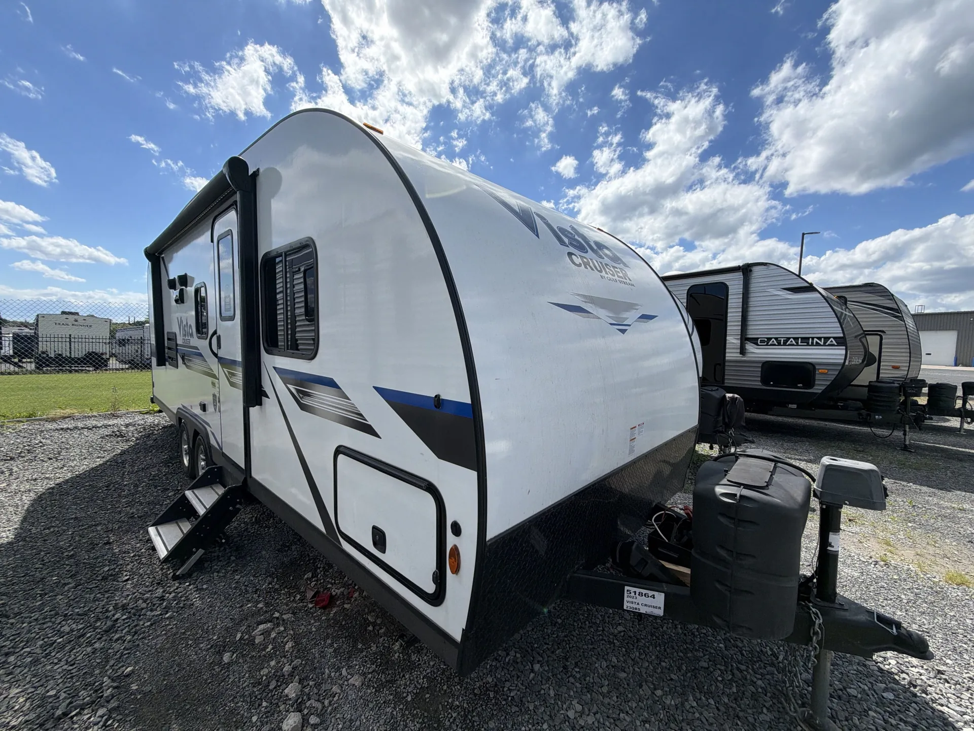 2023 Gulf Stream Vista Cruiser 23QBS - Photo 2