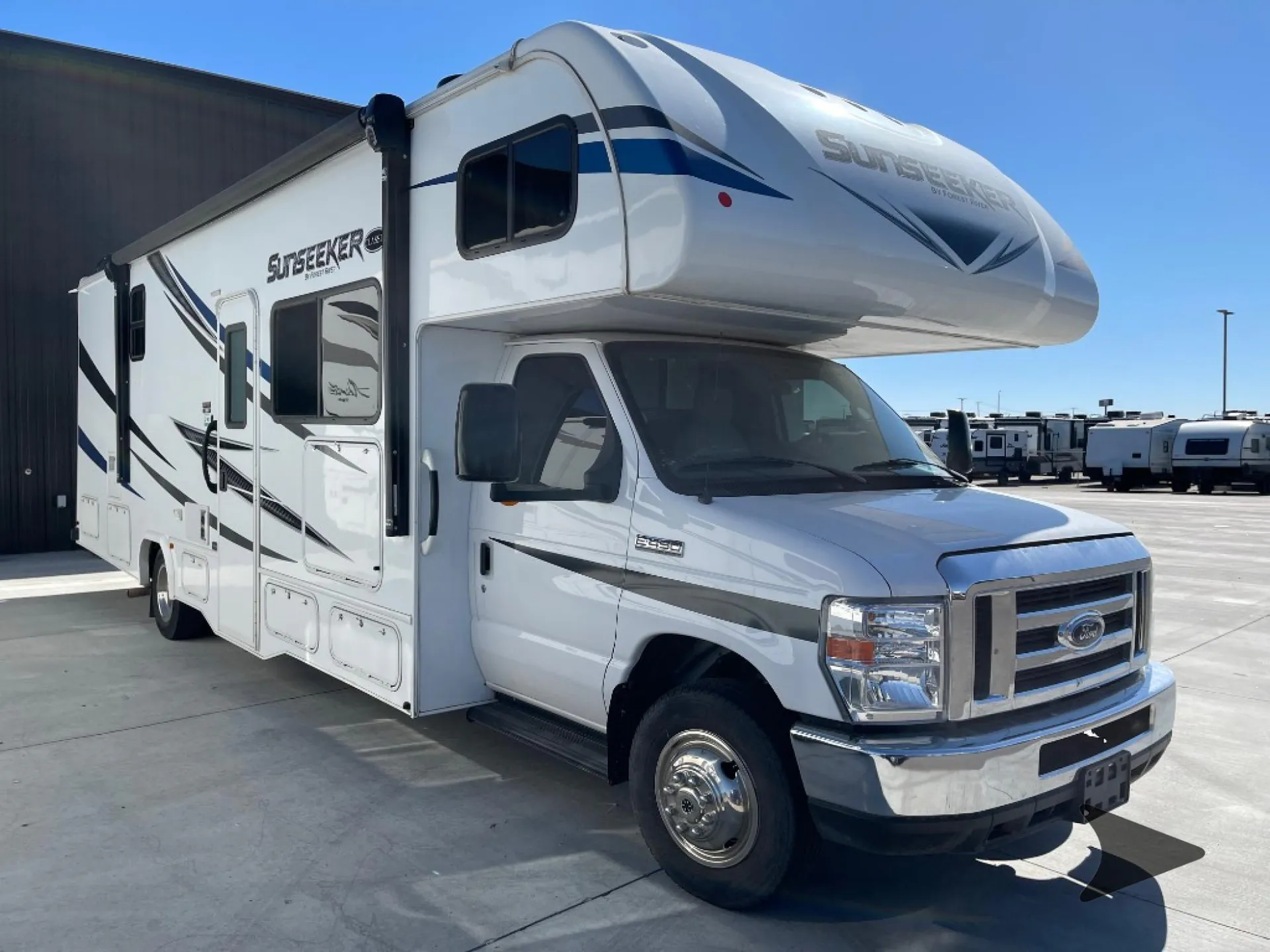 2020 Forest River Sunseeker 3040DS - Photo 2