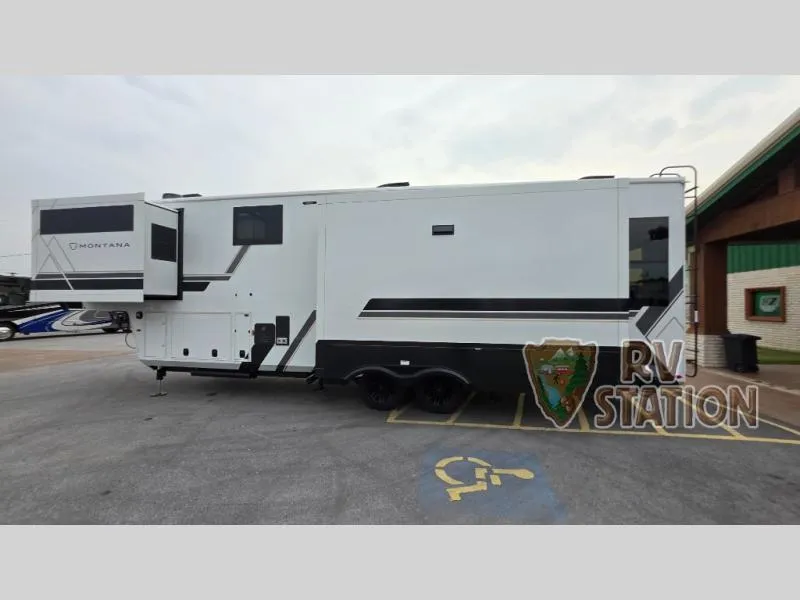 2026 Keystone Montana 3100RL - Photo 4