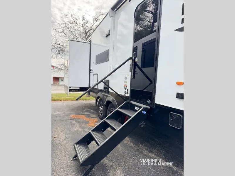 2026 KZ Durango Half-Ton 296BHT - Photo 4