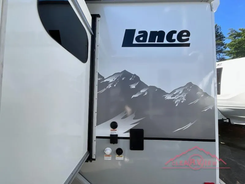 2026 Lance Lance Travel Trailers New    1685 - Photo 3
