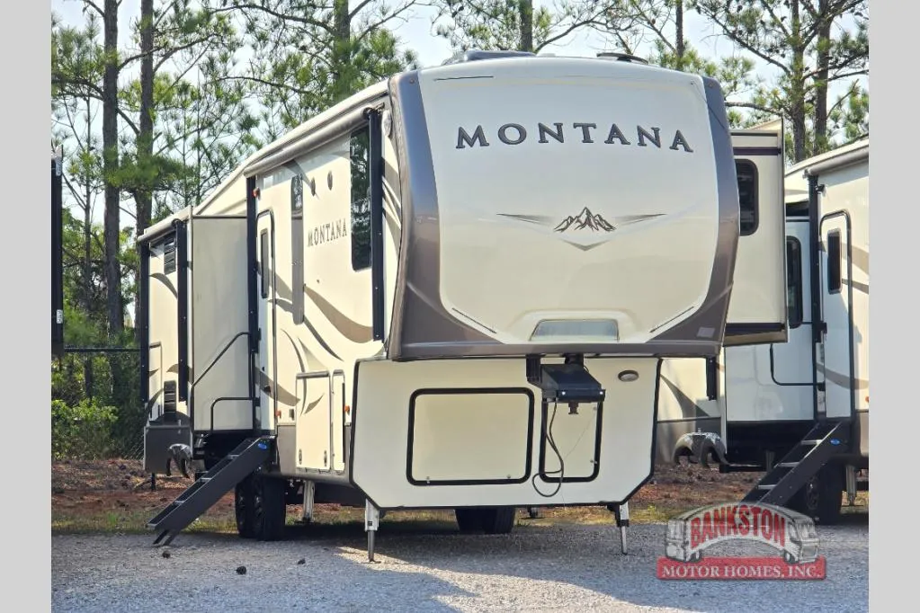 2017 Keystone Montana 3160 RL - Main photo