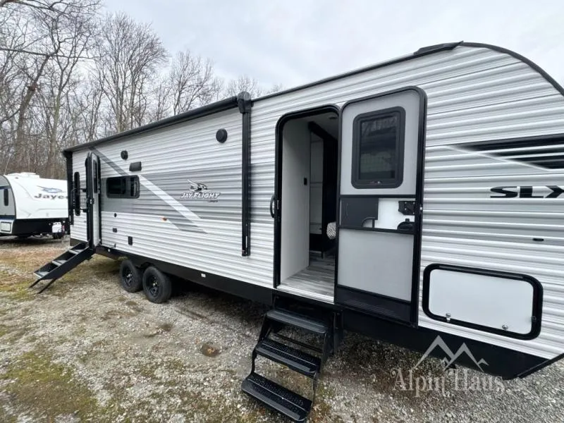 2026 Jayco Jay Flight SLX 262RLS - Photo 2