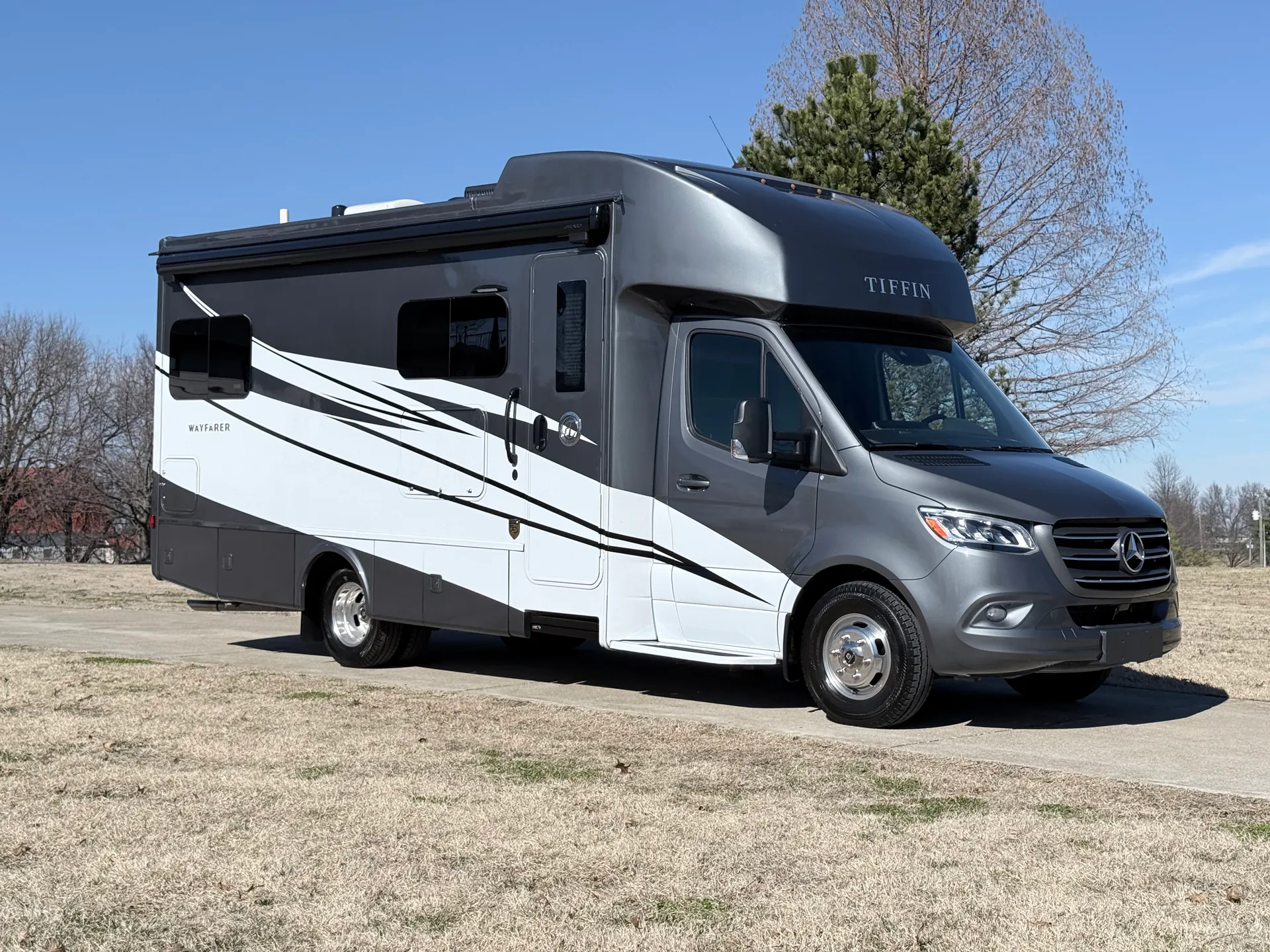 2023 Tiffin Wayfarer 25 TW - Photo 2