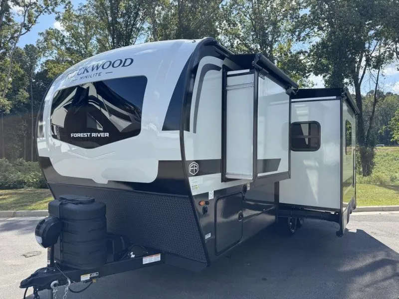 2026 Forest River Rockwood Mini Lite 2513S - Photo 4