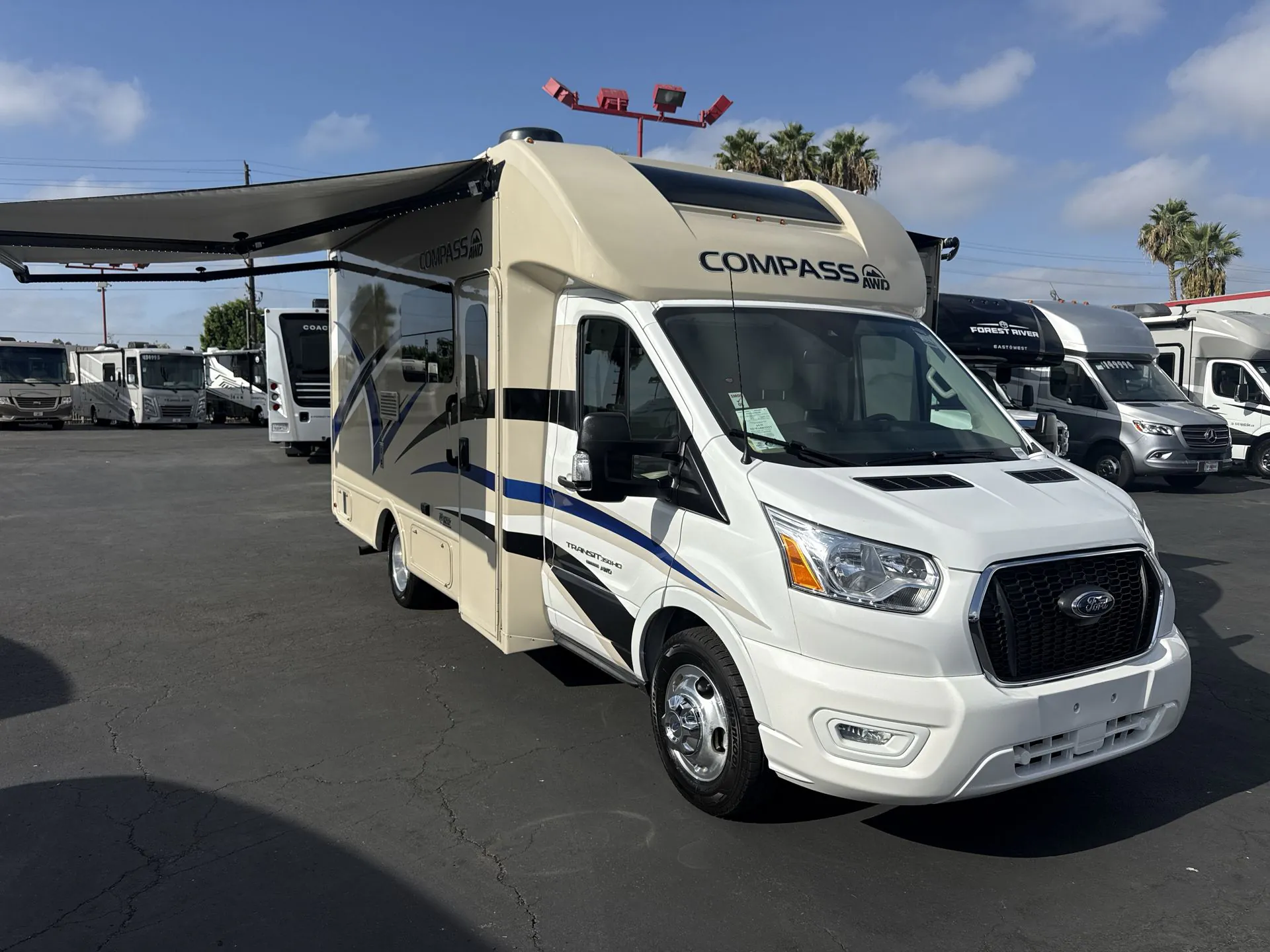2022 Thor Motor Coach Compass AWD 23TW - Photo 2