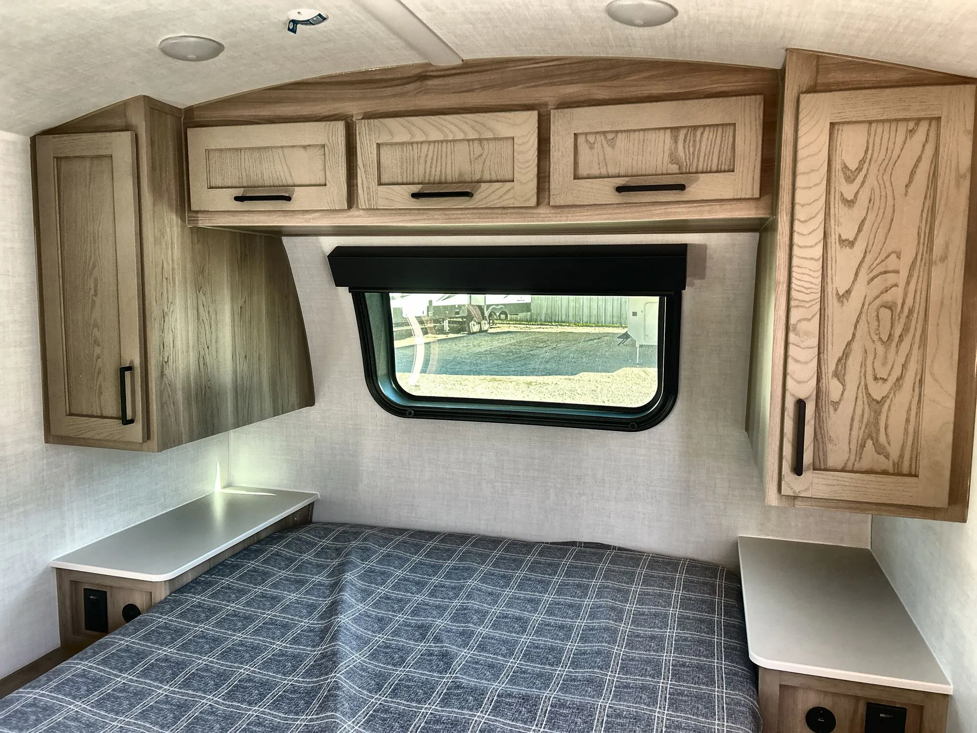 2026 Forest River RV Flagstaff E-Pro 20FBS — Photo 5