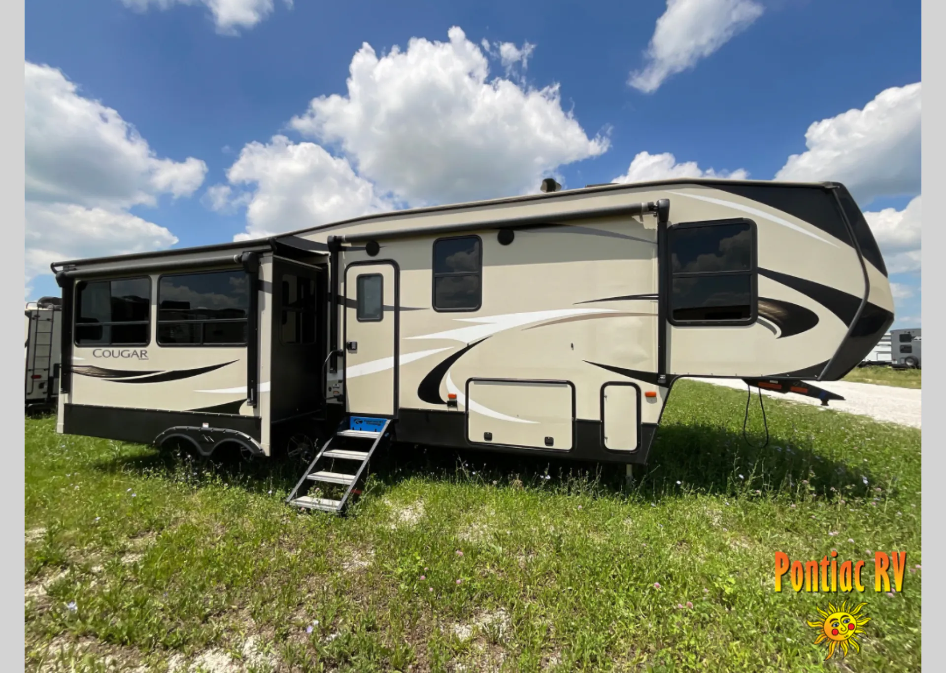 2019 Keystone Cougar 315RLS - Photo 2